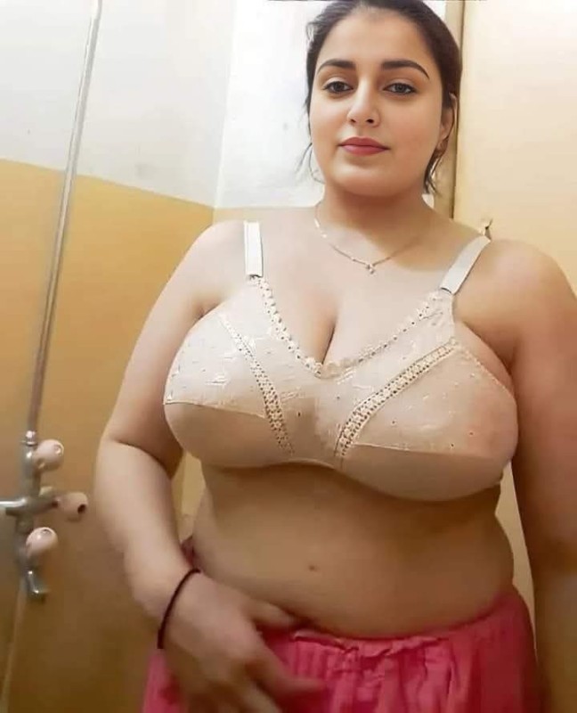 Miss Komal Malik