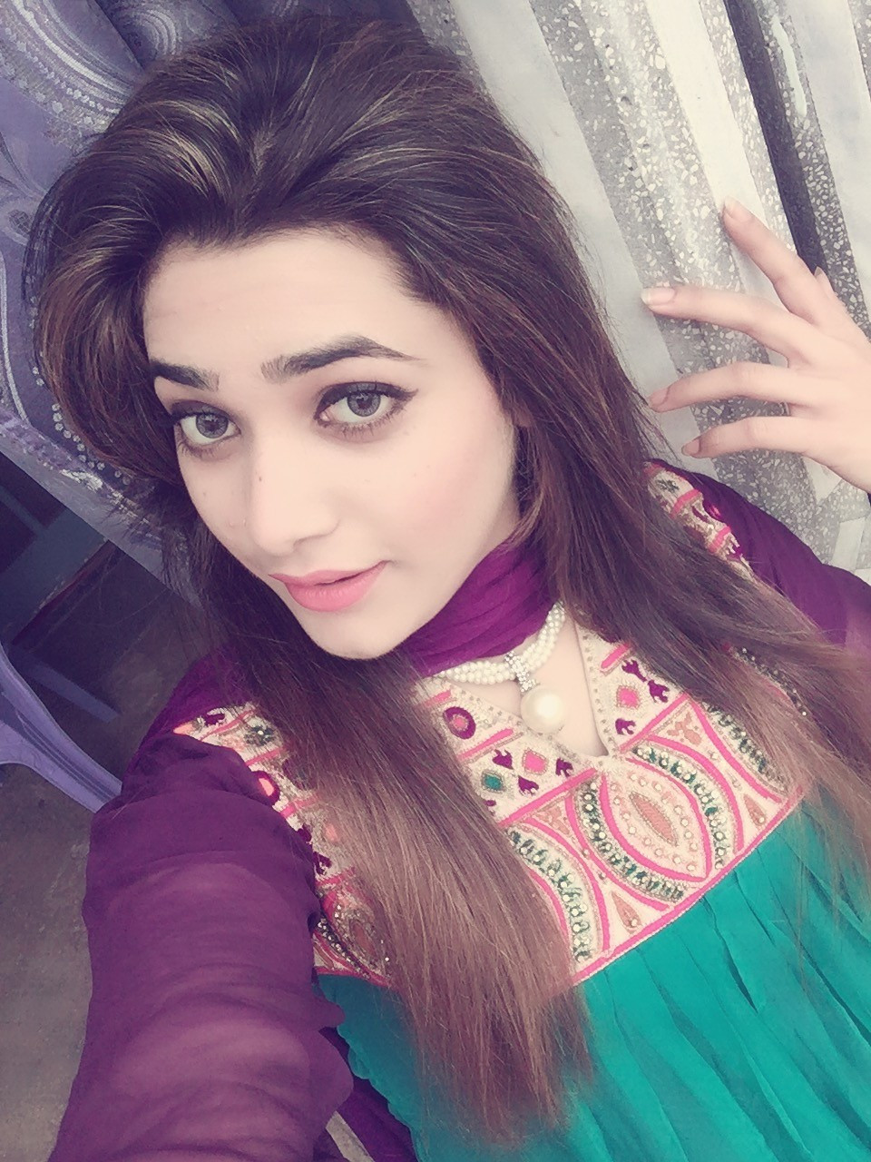 VIP Female Most Attractive Independent Escort Service Independent Girl in Lahore