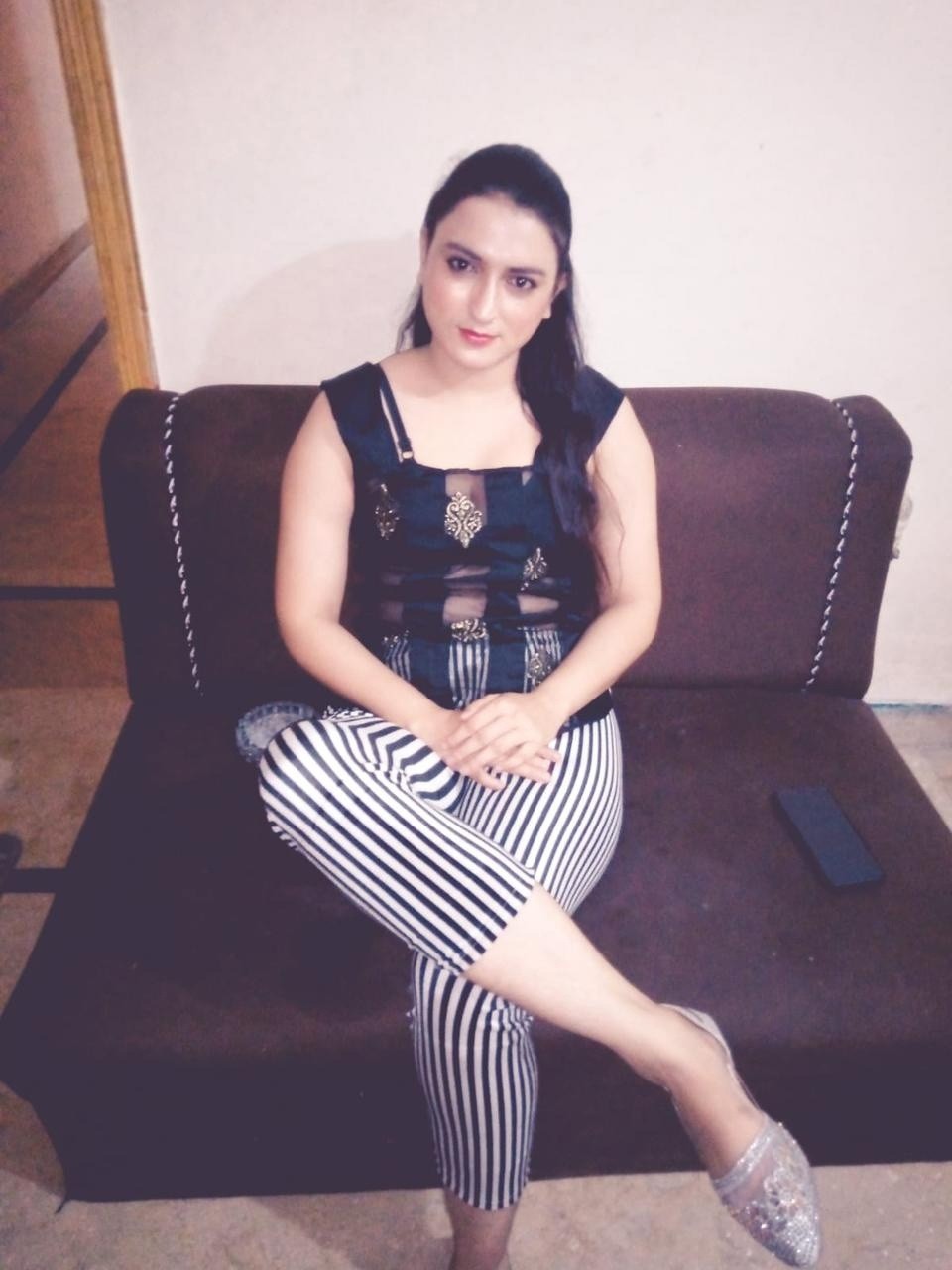 Anum vip escorts girls in Islamabad 03165335770