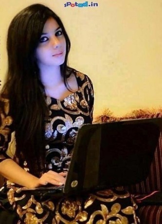 Independent Housewife in Bahria Town Lahore