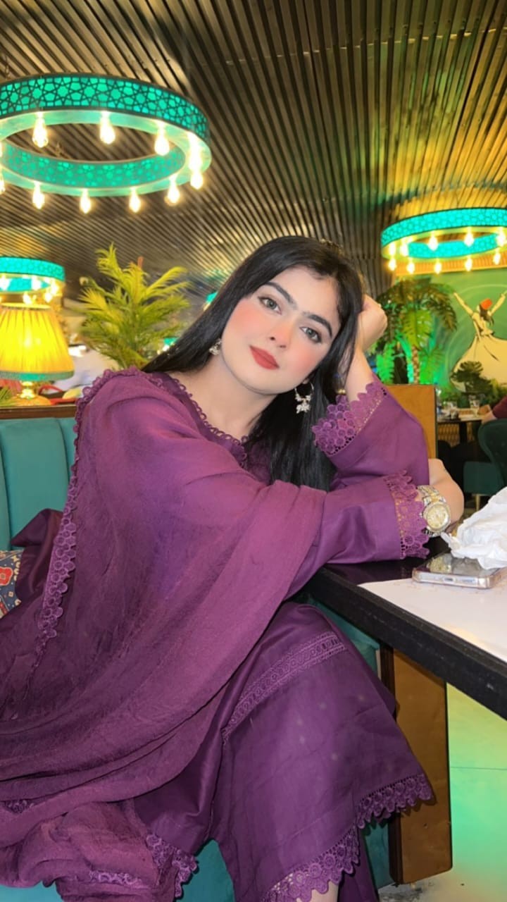 Full deep sucking girls Islamabad