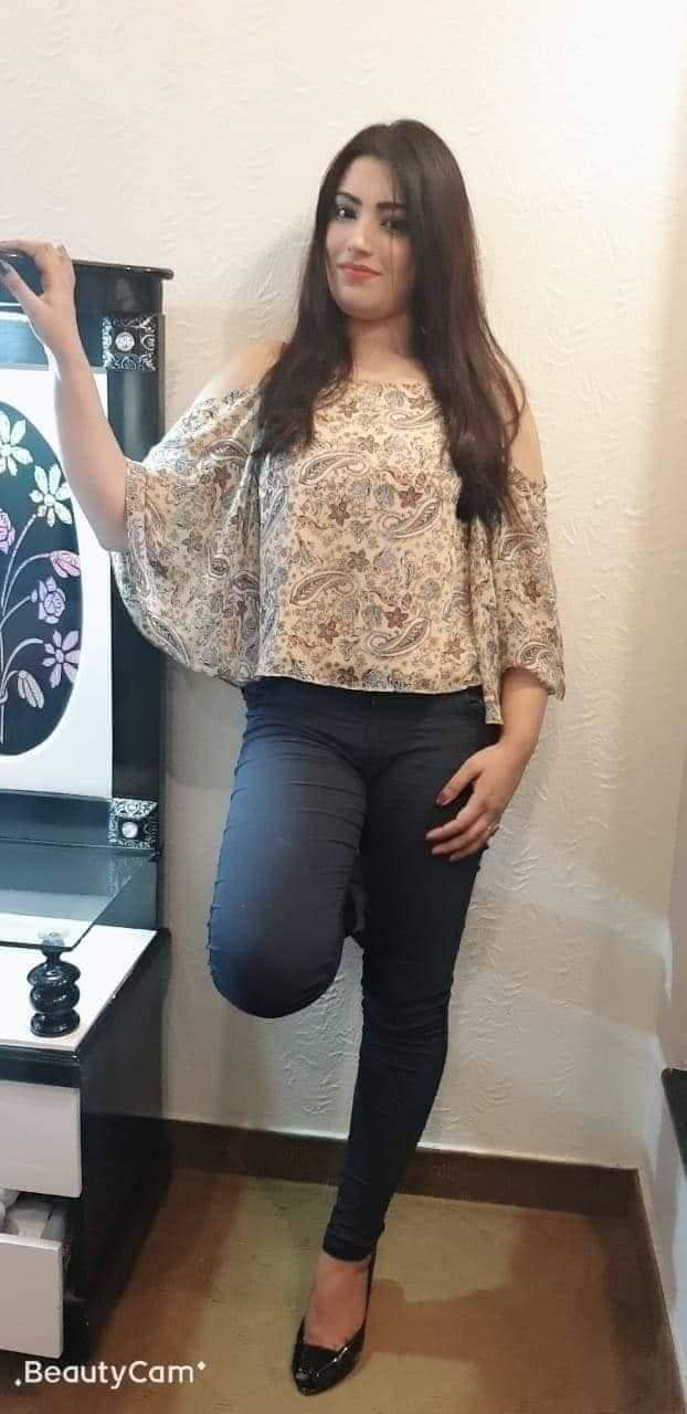 elite-class-escorts-girls-in-rawalpindi-bahria-town-phase-7-good-looking-staff-contact-whatsapp-03279066660-small-2