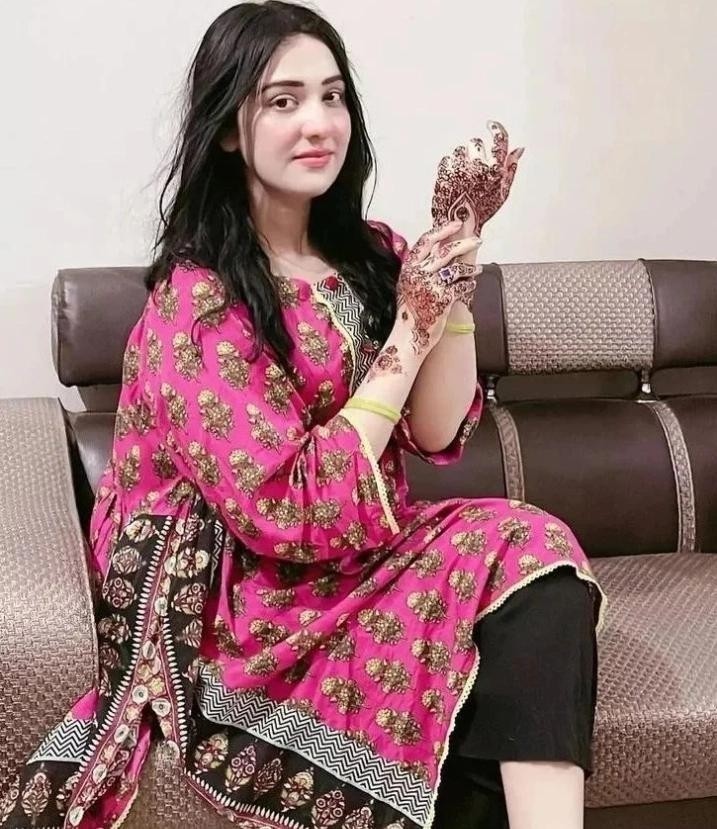 independent-sexy-house-wife-available-in-rawalpindi-avari-xpress-residences-islamabad-hotel-contact03279066660-small-1