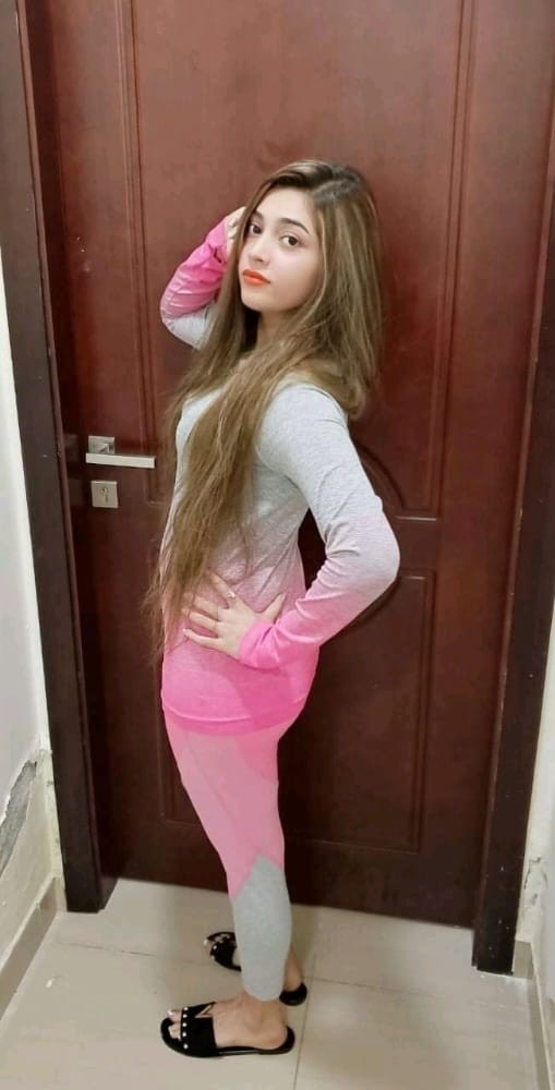 vip-call-girls-rawalpindi-bahria-town-phase-1-safari-club-escorts-girls-contact-03005518124-small-2