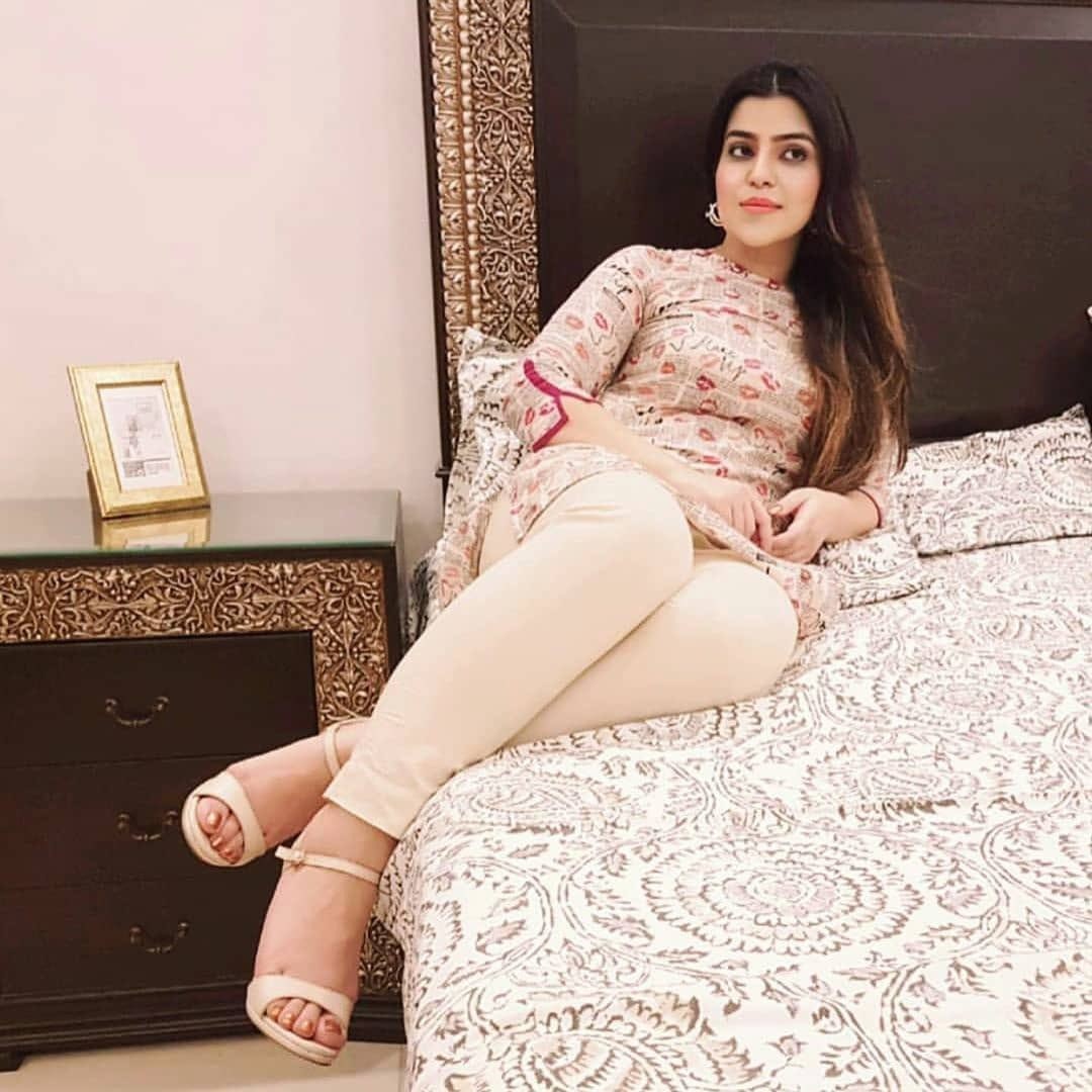 Sexy top best model service available in Islamabad E11. Rawalpindi bahria Town phase 7 Call girls available 0316-6768263