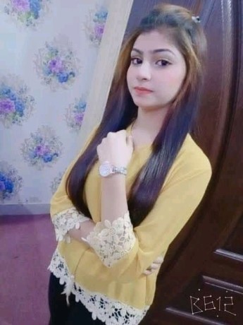 03296115546 girls available hai