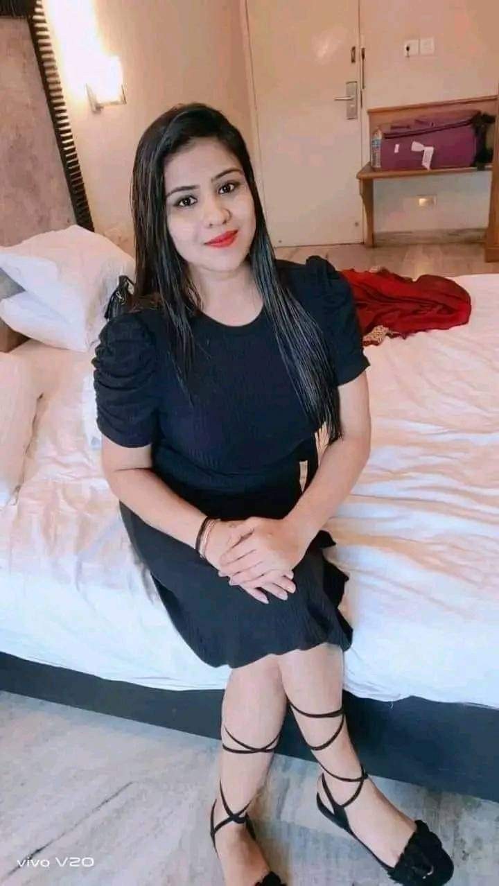 Girl service available hai 03276971102