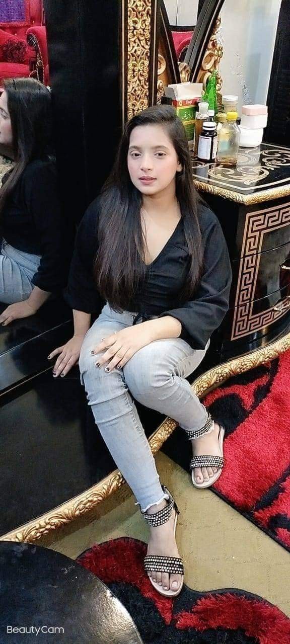 Massage canter Lahore Vip beautiful student staff available Ana service available 03299423962