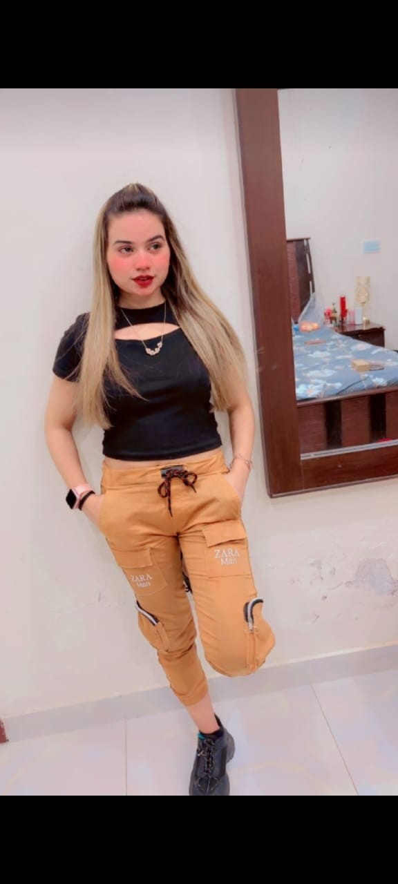 independent-girl-bahria-town-lahore-small-1