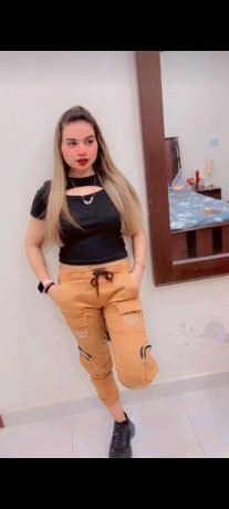 independent-girl-bahria-town-lahore-big-1