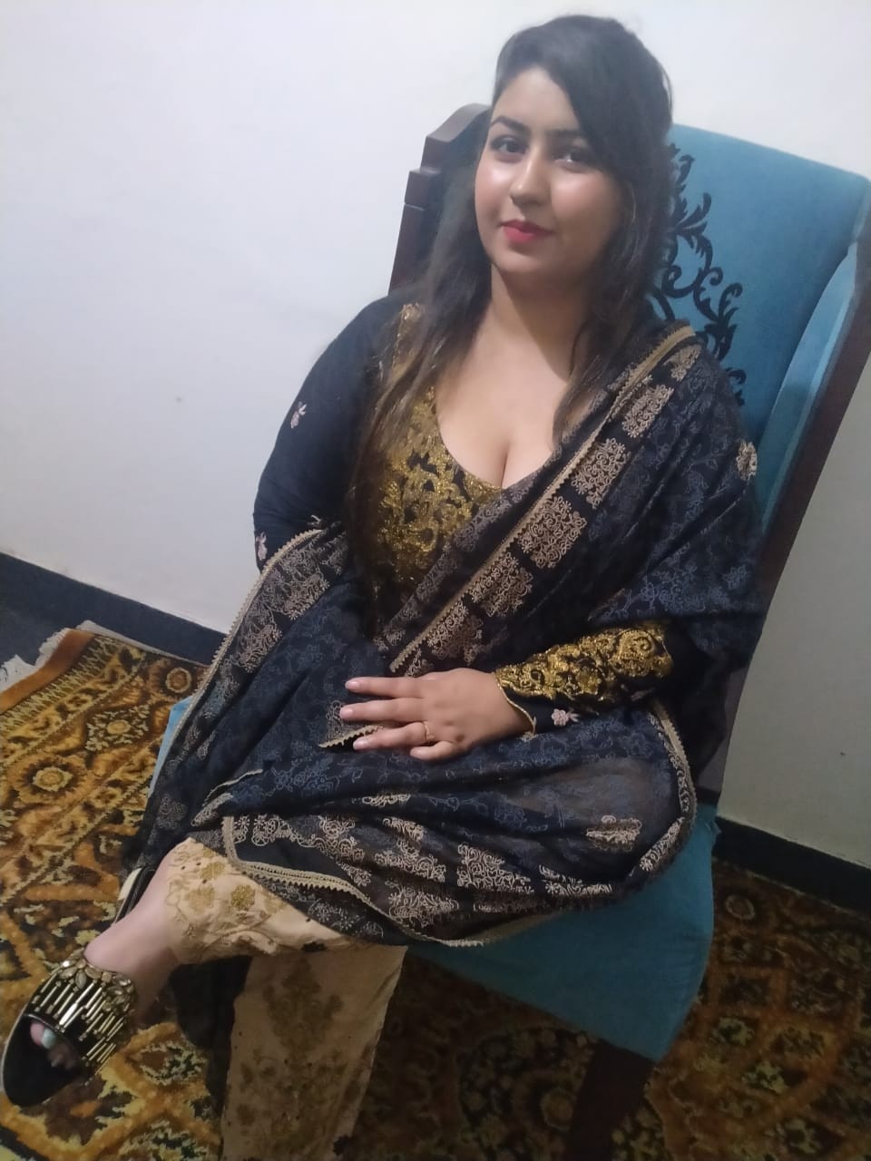 Call girls in Lahore service available