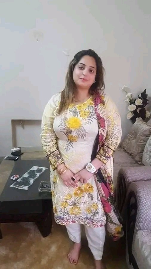 Video call service available my WhatsApp number 03098359088