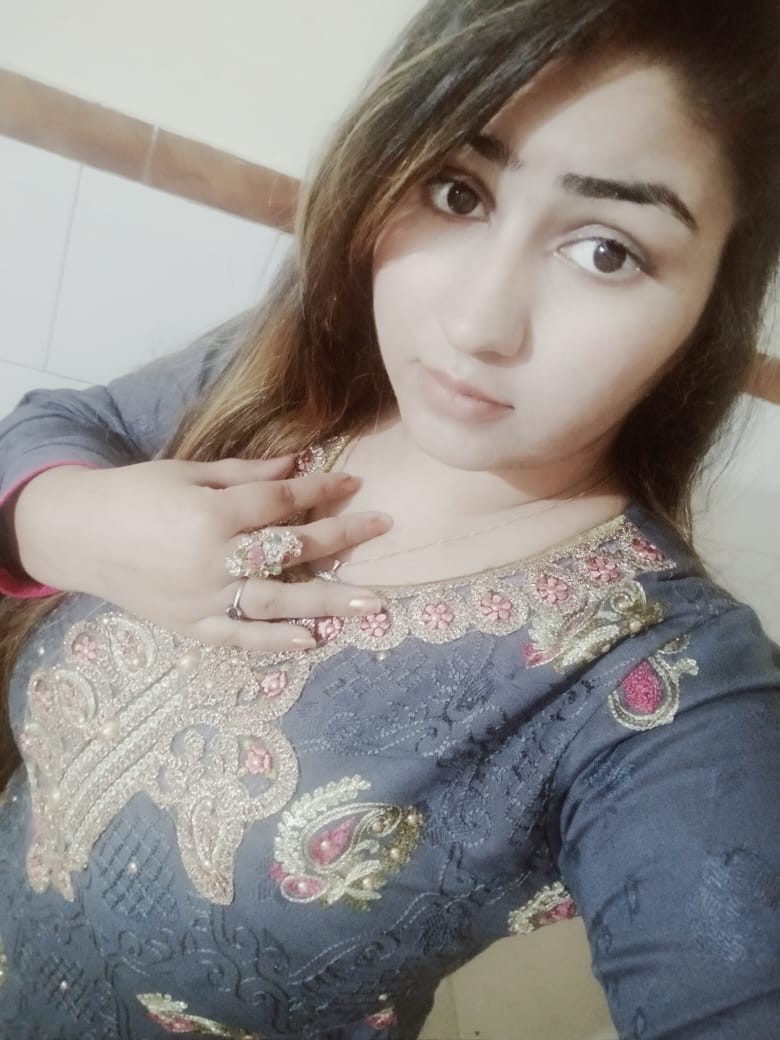 Call girls in Lahore service available