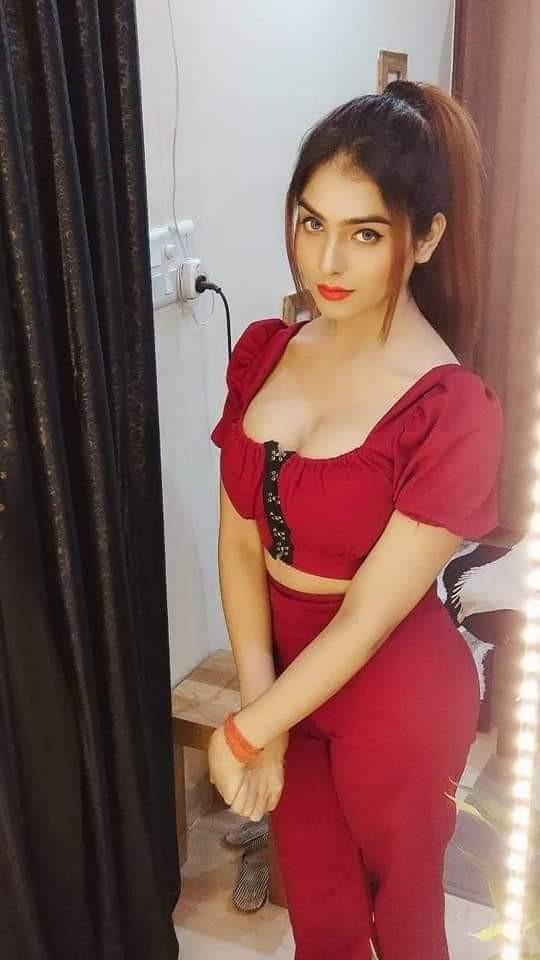 fucking-hot-young-high-class-call-girl-in-lahore-small-4