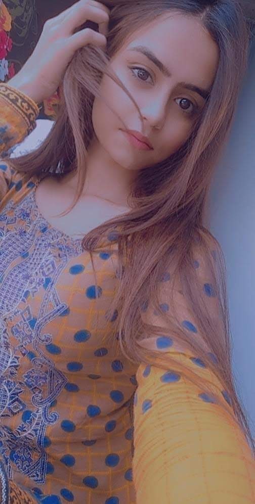 fucking-hot-young-high-class-call-girl-in-lahore-small-1