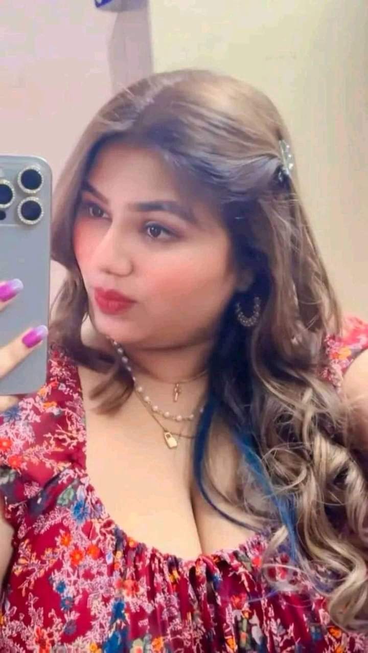 Fucking hot young high class call girl in Lahore