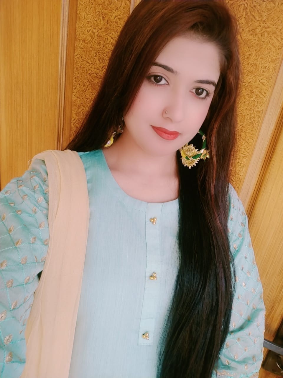 Call girls in Lahore service available