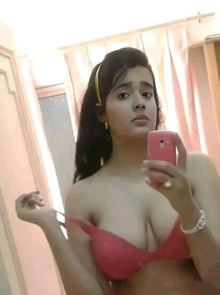 Sexy video call service available full nude with face watsapp contact 03285462319