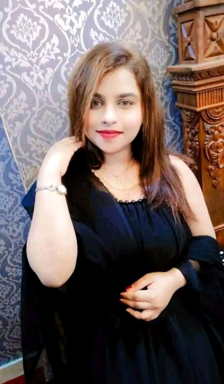 Video call service available my WhatsApp number 03098359088