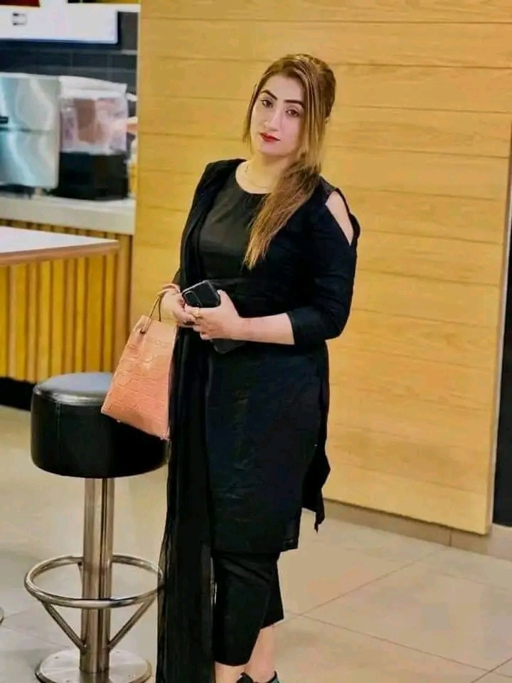 Video call service available my WhatsApp number 03098359088