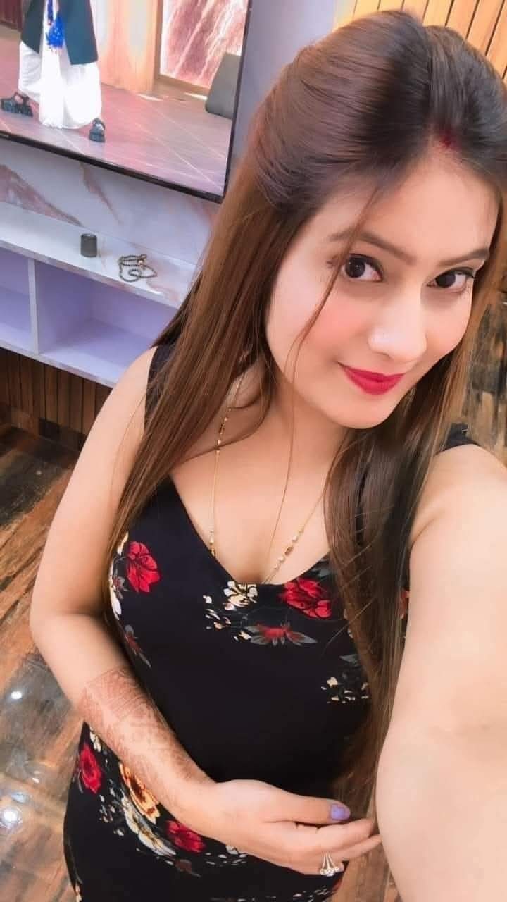 Girl available short night service live cam sexy WhatsApp 03237699571