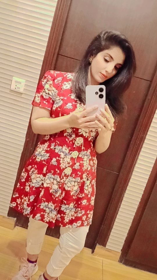 luxury-escort-03000579070-most-beautiful-coprative-girls-available-in-lahore-bahria-town-all-hotels-delivery-small-3