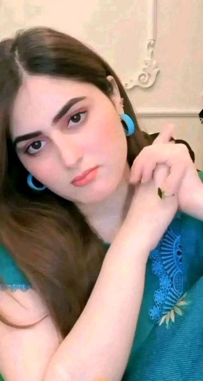 Girl service available hai video call 03276971102