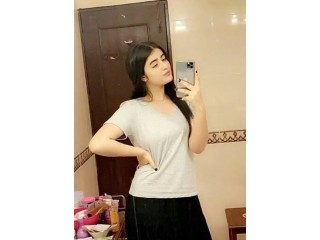 Independent House Wife In Johar Town Lahore