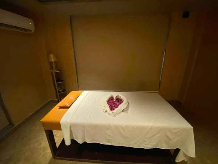 lahore-massage-center-small-2