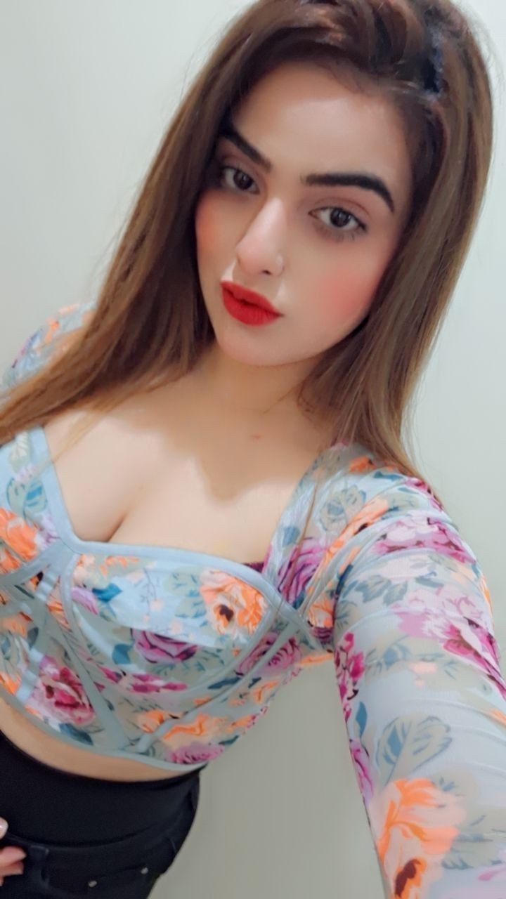 03228922414 VIP full hot service available in Lahore girls available video call and home delivery available