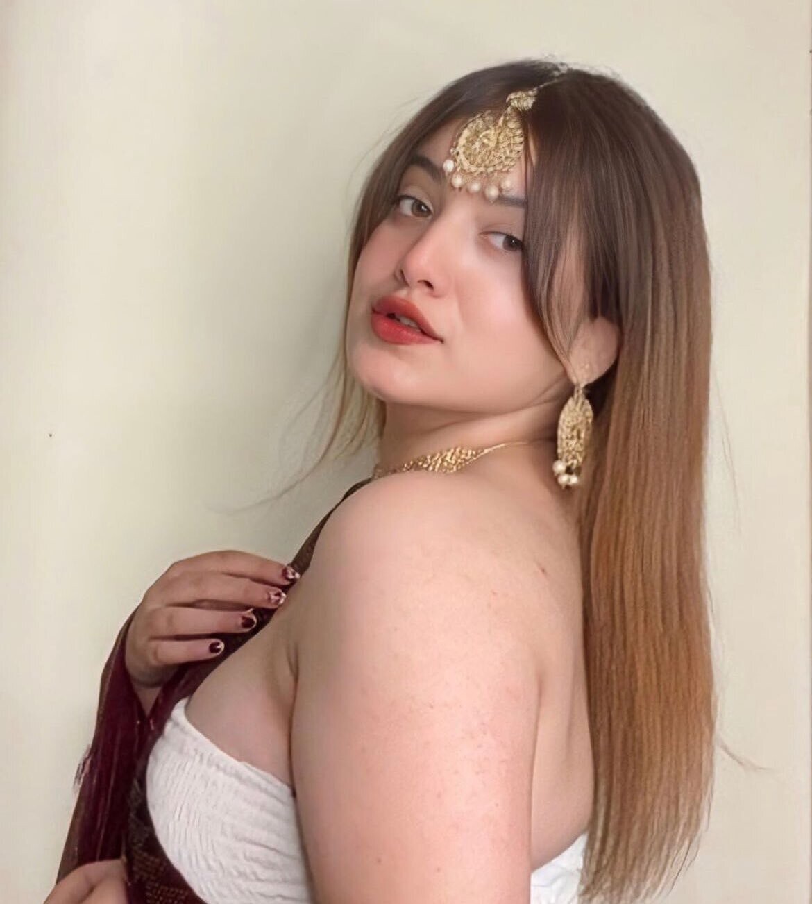 Cam service night booking video call delivery 03288596427. Connect me WhatsApp number