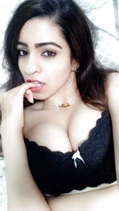 Young Dating girls available and video call service available With free home delivery available.