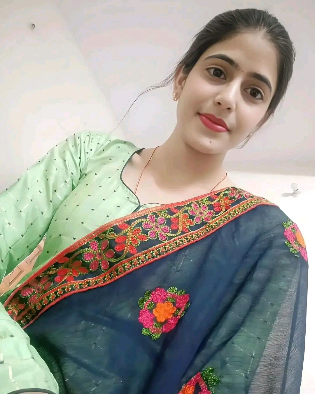 NABEELA CAM AVAILABLE 03317768197