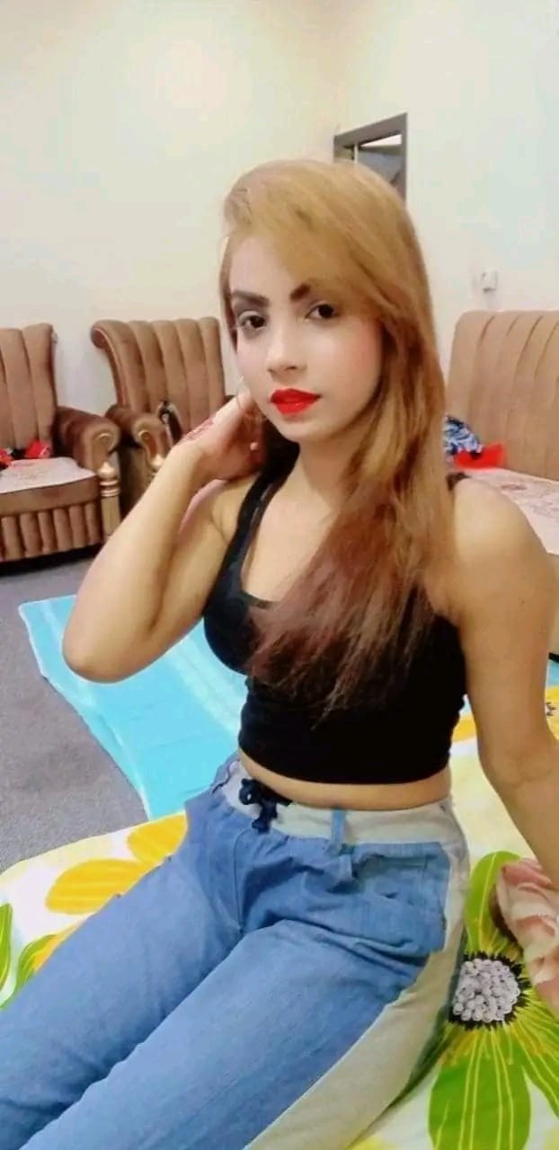 Massage centre available girls WhatsApp number 03081904758