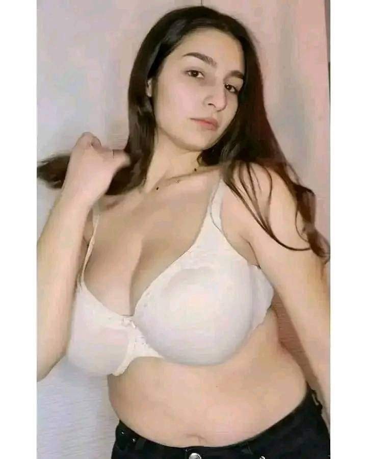 Sexy video call service available full nude with face watsapp contact 03285462319