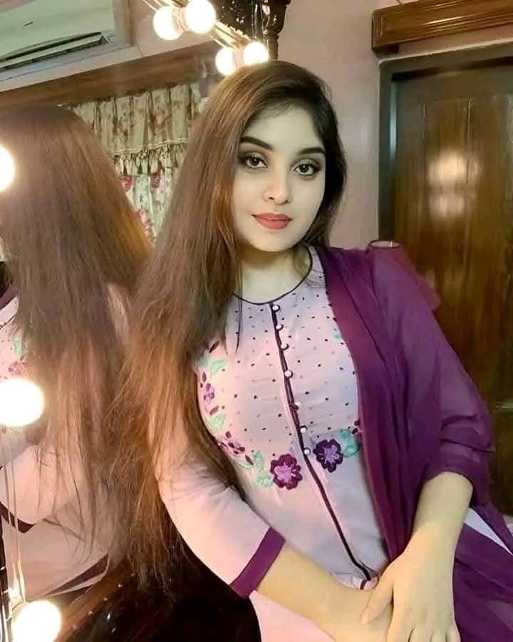 Girl service available hai video call 03287985213