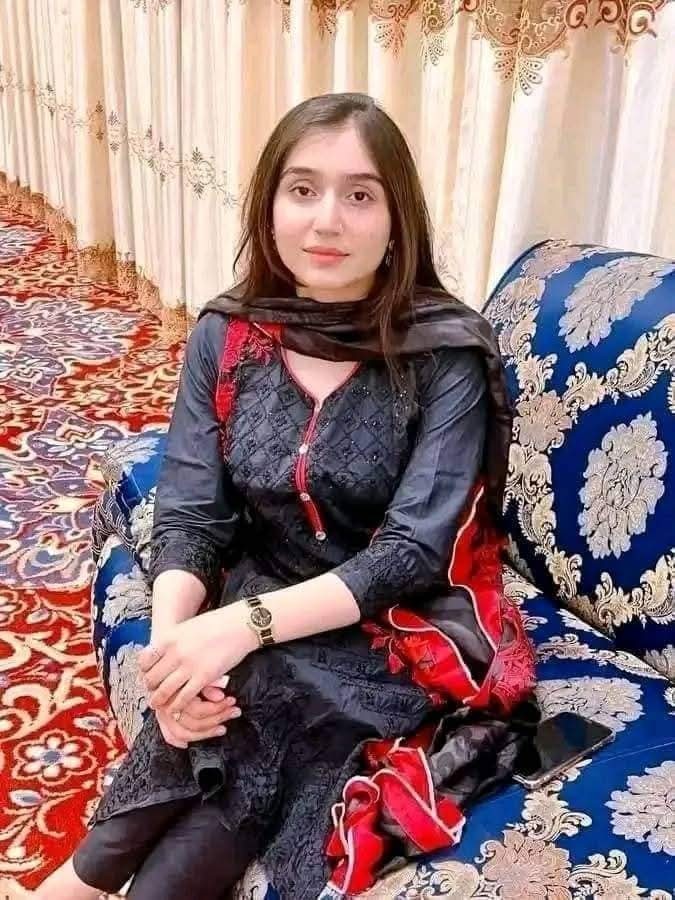 Girl service available ha Whatsapp number 03285870514