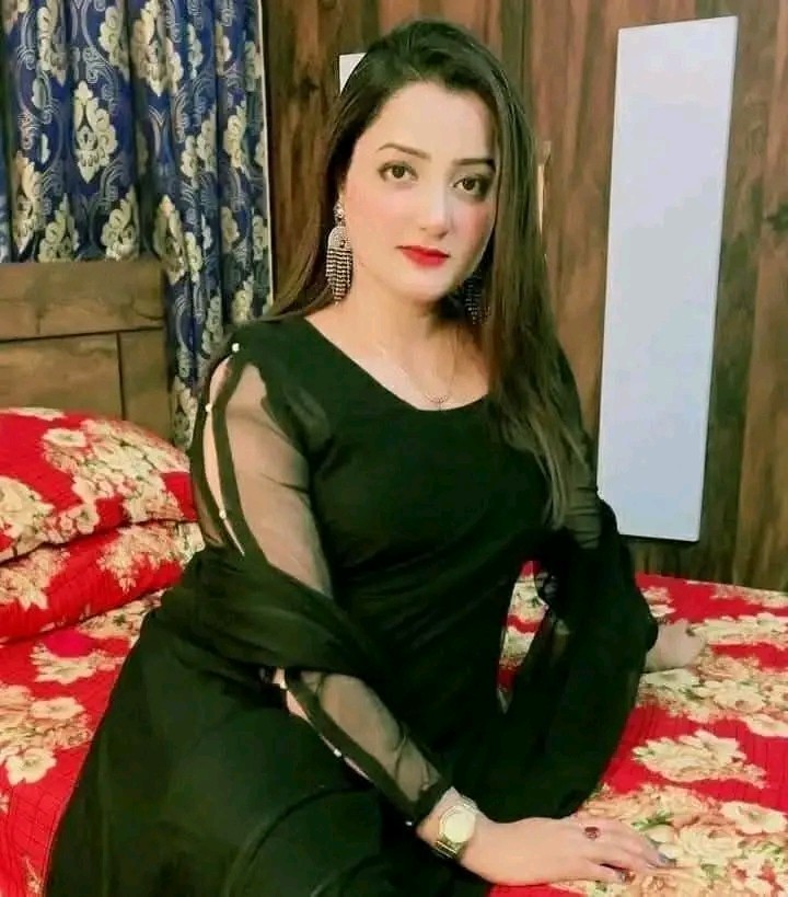 Video call service available my WhatsApp number 03098359088