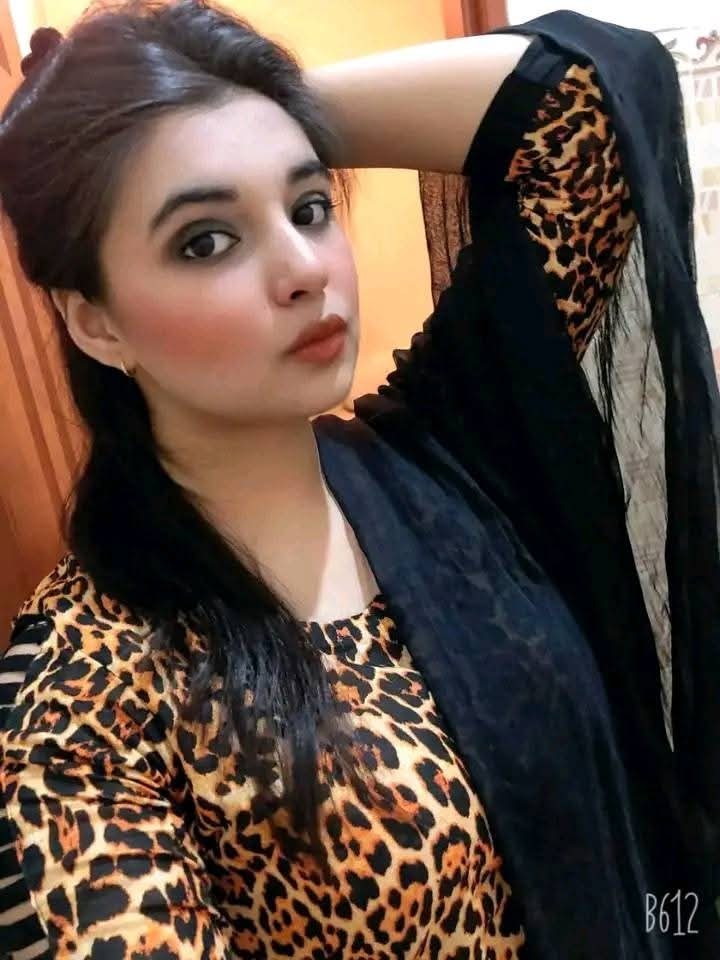 Girl service available hai video call service 03287985213