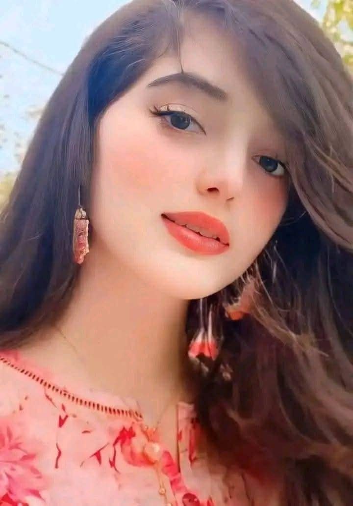 Girl service available ha Whatsapp number 03285870514