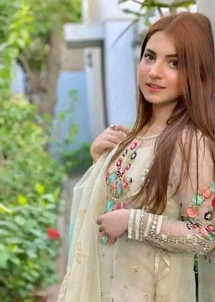 Video call service available my WhatsApp number 03098359088